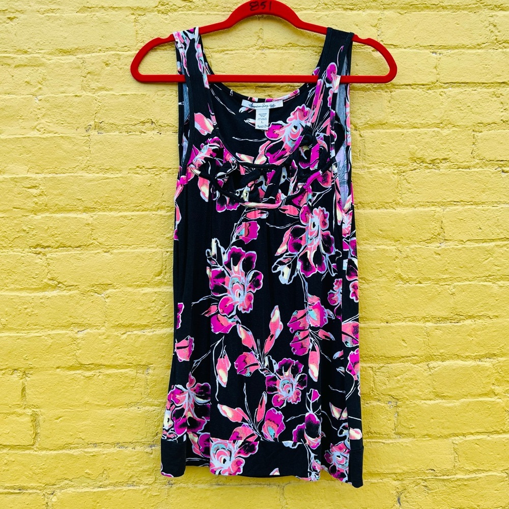 - American Rag L Floral Twist Macrame Chest Tank! EUC!